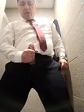 BigCristh79 online show from 11/08/25, 09:18