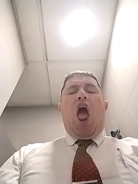 BigCristh79 online show from 11/03/25, 05:27