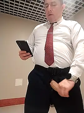 BigCristh79 online show from 12/05/25, 04:00