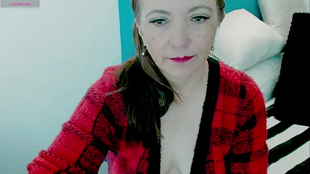 Kendraline1 online show from 06/02/26, 10:32