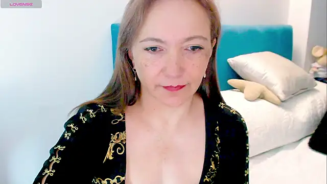 Kendraline1 online show from 05/21/26, 08:28