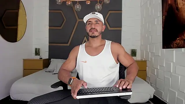 magnusclark online show from 09/15/25, 06:19