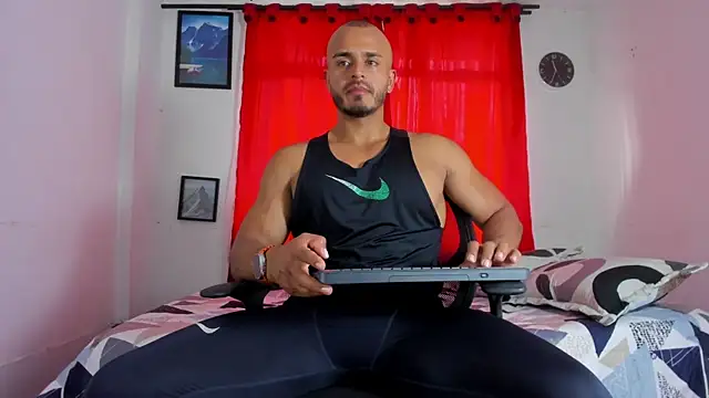 magnusclark online show from 11/06/25, 05:28