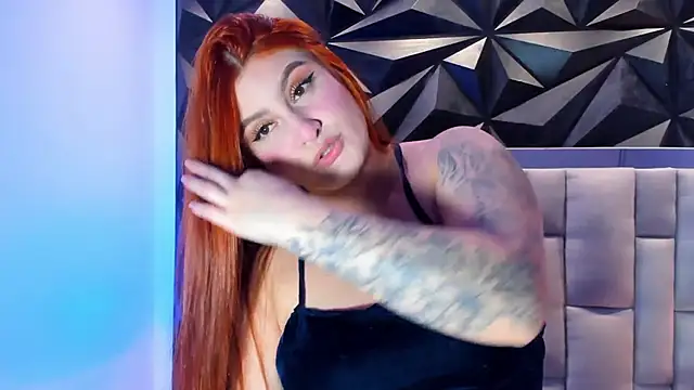 megan whitee   online show from 11/12/25, 02:04