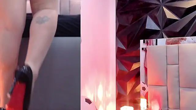 megan whitee   online show from 07/02/26, 02:56