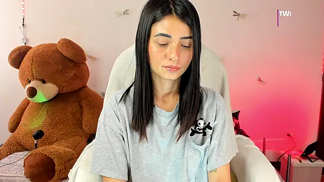 princessluna 19 online show from 11/17/25, 09:52