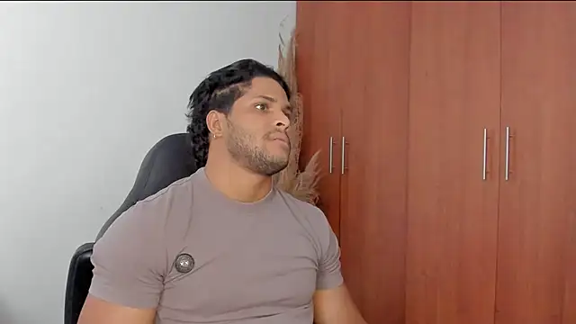 Evansdark1 online show from 04/05/26, 10:16