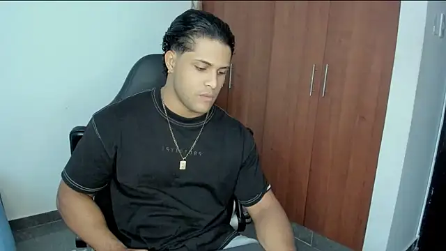 Evansdark1 online show from 04/08/26, 10:33