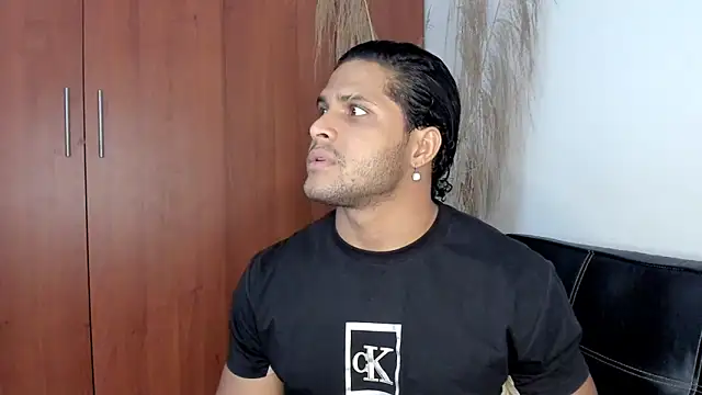 Evansdark1 online show from 11/27/25, 10:32