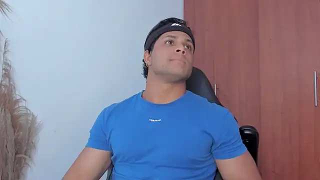 Evansdark1 online show from 03/25/26, 10:19