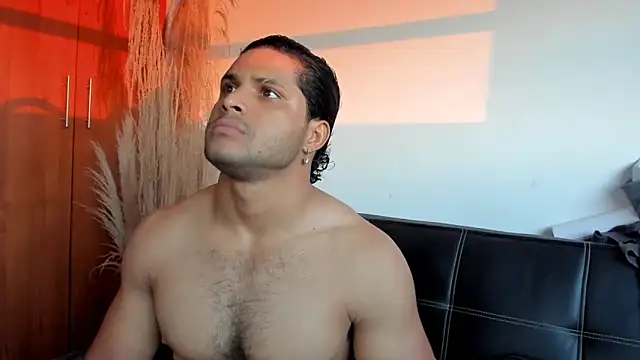 Evansdark1 online show from 11/25/25, 10:32