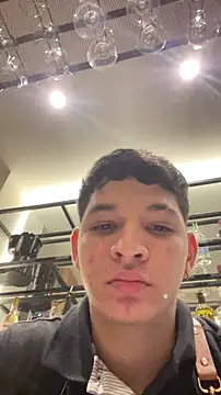 RobinLenoxx online show from 11/23/25, 10:42