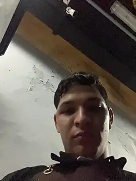 RobinLenoxx online show from 10/29/25, 02:10