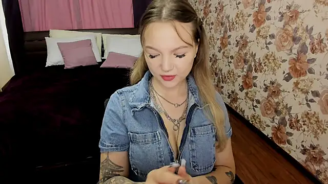 Snapshot of MariaRobinsone chatting on 09/29/25, 05:14 MariaRobinsone online show from 09/29/25, 05:14