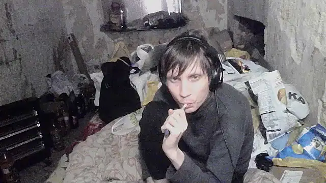 Snapshot of makarov1993 chatting on 05/24/26, 01:49 makarov1993 online show from 05/24/26, 01:49