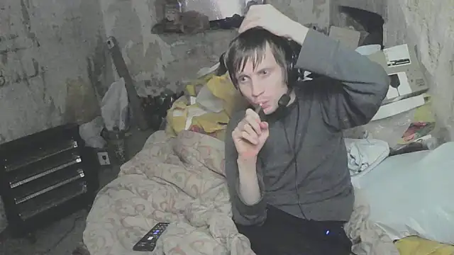 Snapshot of makarov1993 chatting on 04/18/26, 07:07 makarov1993 online show from 04/18/26, 07:07