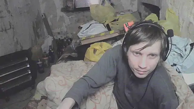 Snapshot of makarov1993 chatting on 04/29/26, 05:41 makarov1993 online show from 04/29/26, 05:41