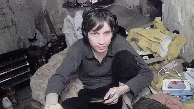 Snapshot of makarov1993 chatting on 05/28/26, 09:43 makarov1993 online show from 05/28/26, 09:43