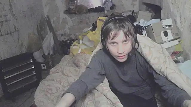 Snapshot of makarov1993 chatting on 04/18/26, 05:26 makarov1993 online show from 04/18/26, 05:26