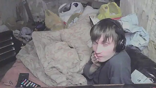 Snapshot of makarov1993 chatting on 04/07/26, 08:10 makarov1993 online show from 04/07/26, 08:10