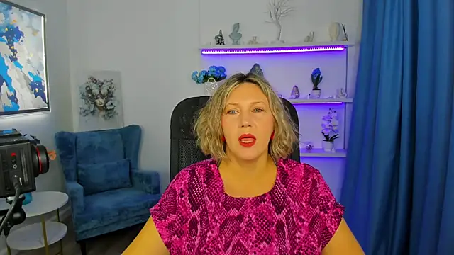 Snapshot of NinaStarle chatting on 11/09/25, 04:38 NinaStarle online show from 11/09/25, 04:38