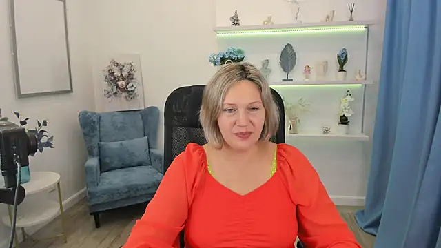 Snapshot of NinaStarle chatting on 10/09/25, 04:24 NinaStarle online show from 10/09/25, 04:24