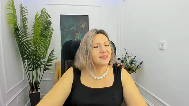 Snapshot of NinaStarle chatting on 01/10/26, 04:30 NinaStarle online show from 01/10/26, 04:30