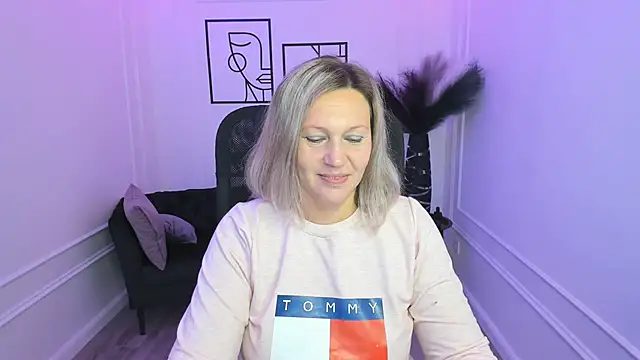 Snapshot of NinaStarle chatting on 09/11/25, 04:34 NinaStarle online show from 09/11/25, 04:34