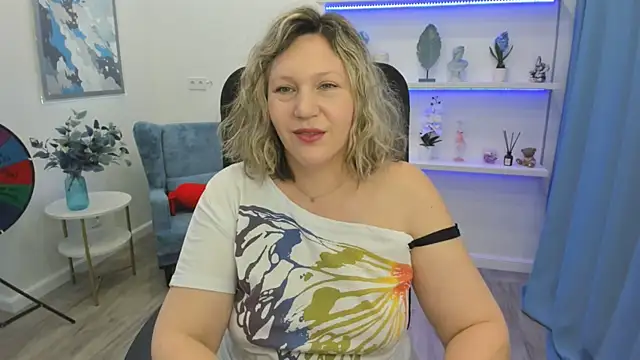 NinaStarle online show from 05/07/26, 04:50