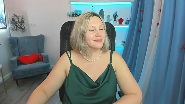 NinaStarle online show from 03/04/26, 11:51