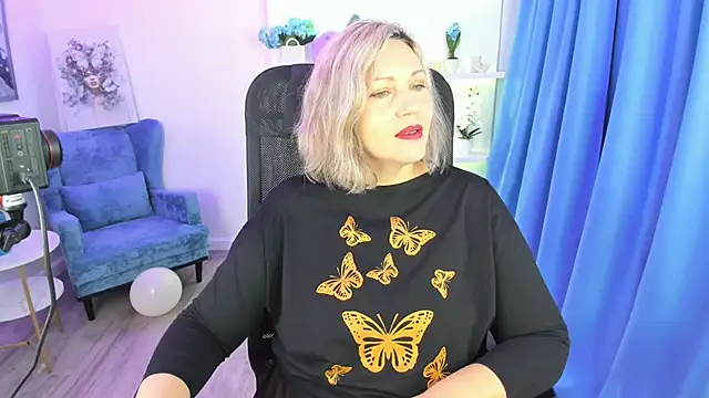 Snapshot of NinaStarle chatting on 12/01/25, 04:35 NinaStarle online show from 12/01/25, 04:35