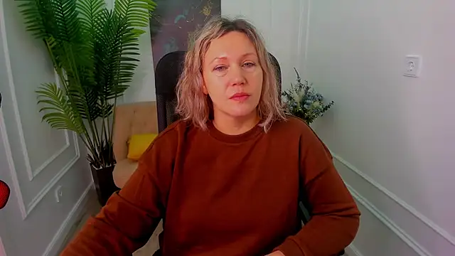 Snapshot of NinaStarle chatting on 01/12/26, 04:30 NinaStarle online show from 01/12/26, 04:30