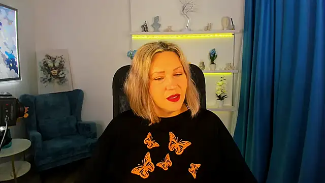 Snapshot of NinaStarle chatting on 11/27/25, 04:35 NinaStarle online show from 11/27/25, 04:35