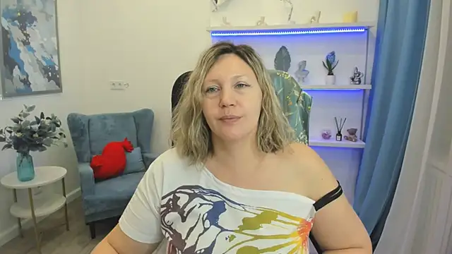 NinaStarle online show from 05/10/26, 04:38