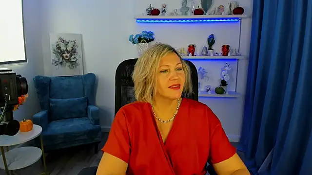 Snapshot of NinaStarle chatting on 10/19/25, 04:37 NinaStarle online show from 10/19/25, 04:37