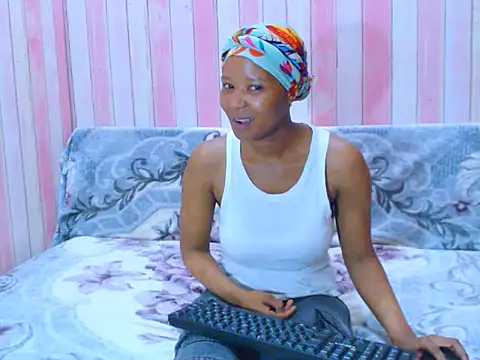 Snapshot of ebonyfirexx chatting on 09/24/25, 05:25 ebonyfirexx online show from 09/24/25, 05:25