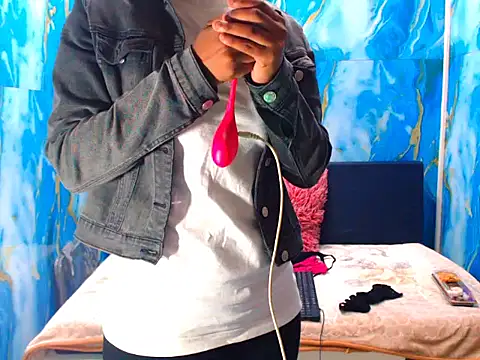 ebonyfirexx online show from 10/21/25, 05:51