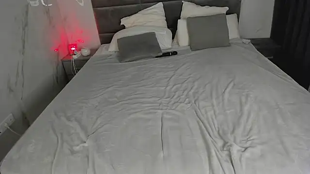 Chloee White online show from 05/15/26, 10:13
