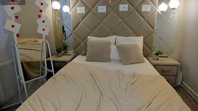 Chloee White online show from 02/14/26, 09:42