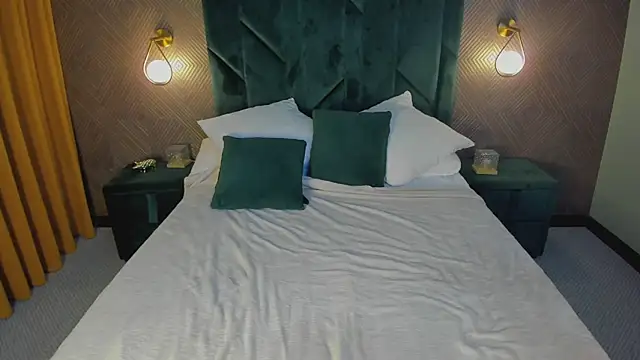 Chloee White online show from 01/15/26, 09:45