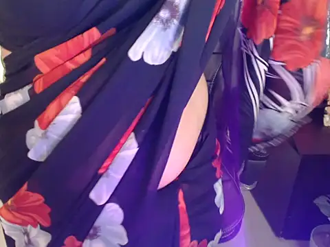 anika bold online show from 11/12/25, 03:32