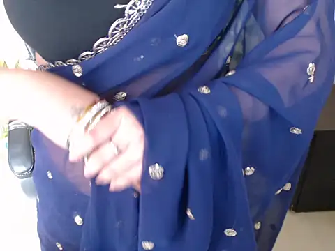 Snapshot of anika_bold chatting on 10/09/25, 02:56 anika bold online show from 10/09/25, 02:56