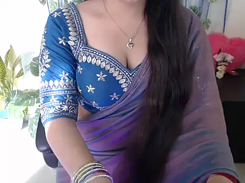 Snapshot of anika_bold chatting on 10/16/25, 03:26 anika bold online show from 10/16/25, 03:26
