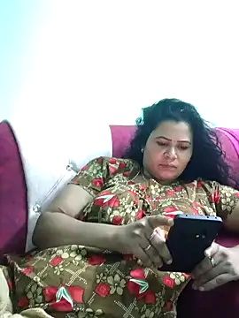 tamilaruvi online show from 04/23/26, 06:42