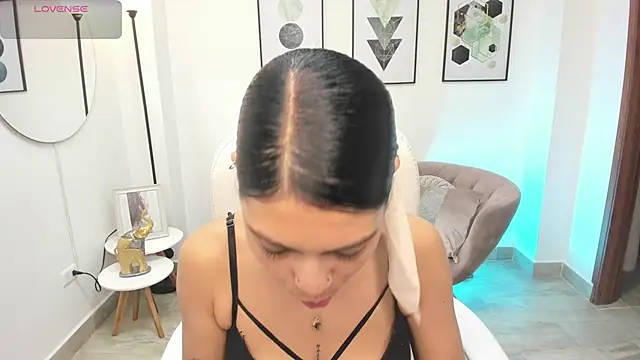 dafne hills online show from 09/27/25, 07:31