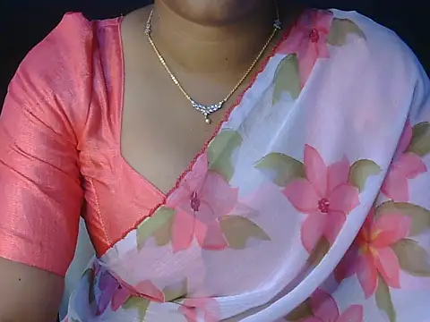 Snapshot of Priyanka_rao chatting on 08/06/26, 05:08 Priyanka rao online show from 08/06/26, 05:08