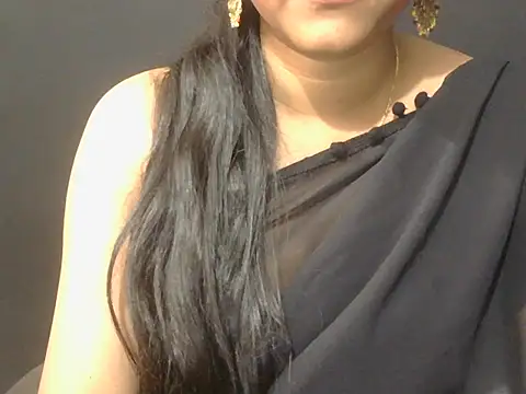 Snapshot of Priyanka_rao chatting on 02/07/26, 05:43 Priyanka rao online show from 02/07/26, 05:43