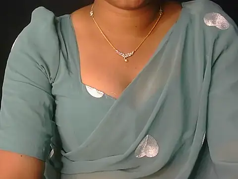 Snapshot of Priyanka_rao chatting on 08/05/26, 04:45 Priyanka rao online show from 08/05/26, 04:45