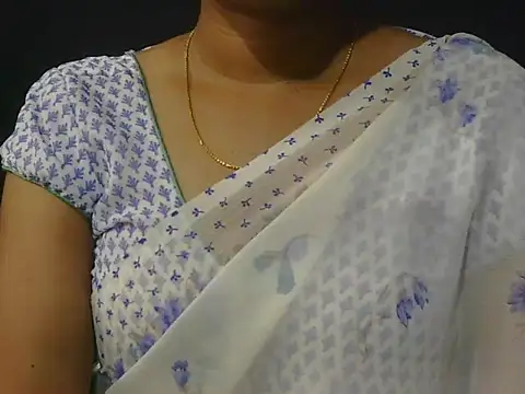 Snapshot of Priyanka_rao chatting on 07/16/26, 05:32 Priyanka rao online show from 07/16/26, 05:32