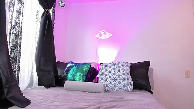 Snapshot of Londonttipton chatting on 10/01/25, 06:12 Londonttipton online show from 10/01/25, 06:12